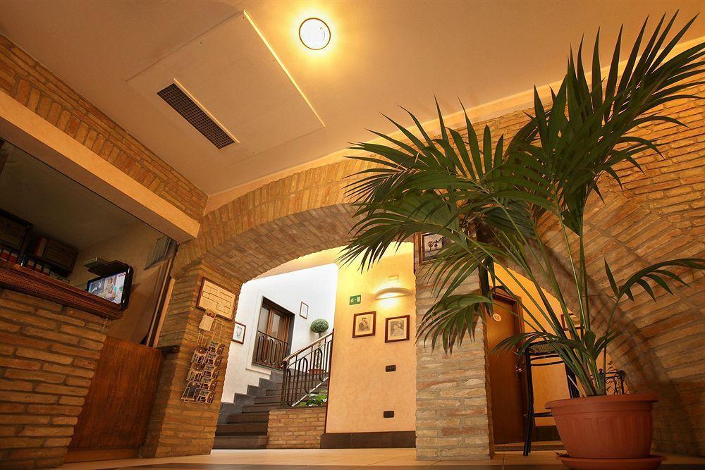 Arcobaleno Rooms كالياري المظهر الخارجي الصورة